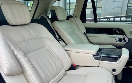 Land Rover Range Rover IV рестайлинг, 2020 год, 8 000 000 рублей, 38 фотография