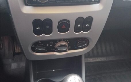 Renault Logan I, 2011 год, 400 000 рублей, 17 фотография