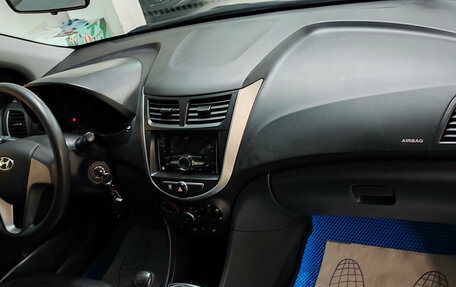 Hyundai Solaris II рестайлинг, 2016 год, 990 000 рублей, 9 фотография