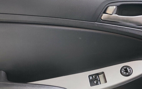 Hyundai Solaris II рестайлинг, 2016 год, 990 000 рублей, 14 фотография