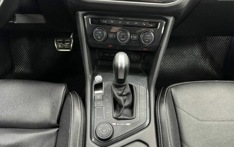 Volkswagen Tiguan II, 2020 год, 2 799 000 рублей, 14 фотография