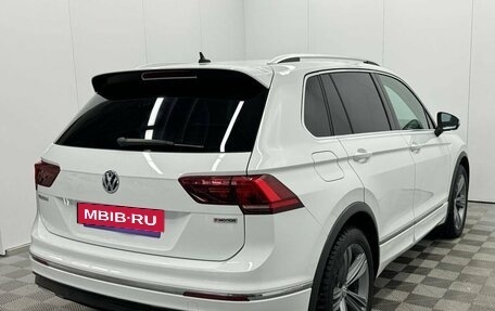 Volkswagen Tiguan II, 2020 год, 2 799 000 рублей, 4 фотография