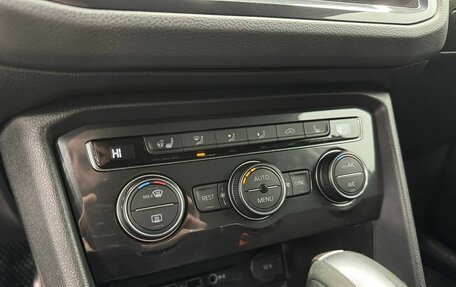 Volkswagen Tiguan II, 2020 год, 2 799 000 рублей, 19 фотография