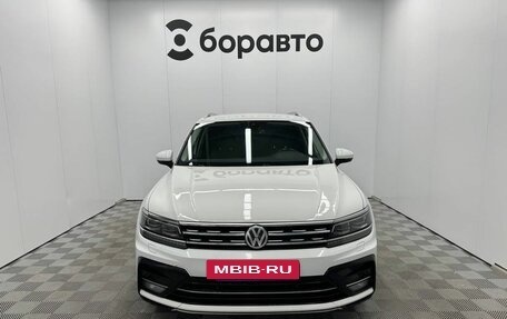 Volkswagen Tiguan II, 2020 год, 2 799 000 рублей, 3 фотография