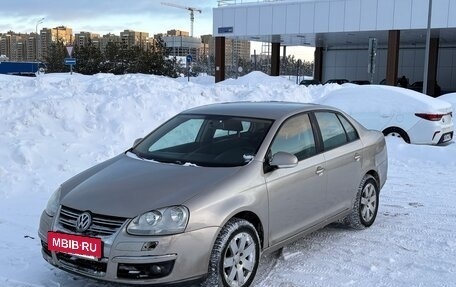 Volkswagen Jetta VI, 2008 год, 450 000 рублей, 2 фотография