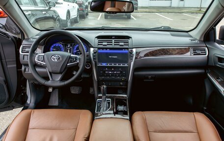 Toyota Camry, 2017 год, 1 795 000 рублей, 16 фотография