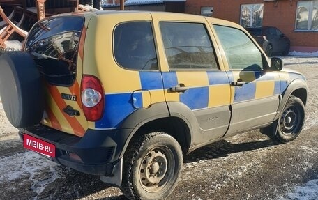 Chevrolet Niva I рестайлинг, 2017 год, 550 000 рублей, 5 фотография