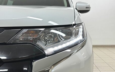 Mitsubishi Outlander III рестайлинг 3, 2022 год, 3 149 000 рублей, 8 фотография