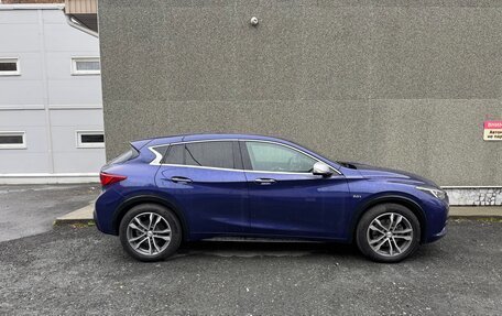 Infiniti Q30, 2017 год, 2 700 000 рублей, 4 фотография