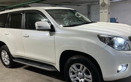 Toyota Land Cruiser Prado 150 рестайлинг 2, 2010 год, 2 400 000 рублей, 11 фотография