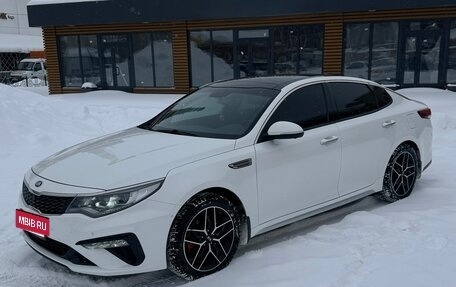 KIA Optima IV, 2018 год, 2 200 000 рублей, 2 фотография