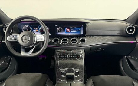 Mercedes-Benz E-Класс, 2019 год, 3 699 000 рублей, 15 фотография