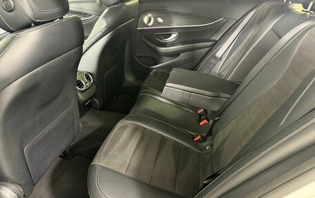 Mercedes-Benz E-Класс, 2019 год, 3 699 000 рублей, 21 фотография