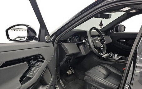 Land Rover Range Rover Evoque II, 2024 год, 5 600 000 рублей, 9 фотография