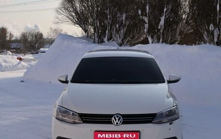 Volkswagen Jetta VI, 2011 год, 650 000 рублей, 1 фотография