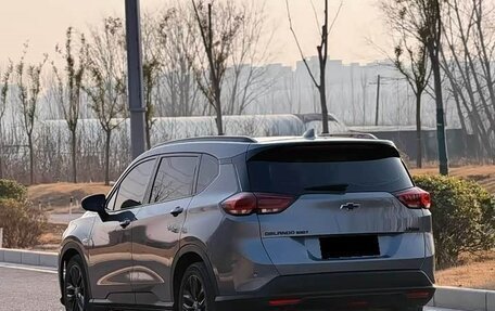 Chevrolet Orlando, 2023 год, 1 630 000 рублей, 4 фотография