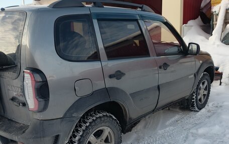 Chevrolet Niva I рестайлинг, 2010 год, 410 000 рублей, 7 фотография