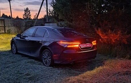 Toyota Camry, 2019 год, 2 850 000 рублей, 4 фотография