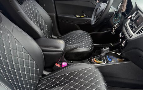 Hyundai Solaris II рестайлинг, 2021 год, 1 370 000 рублей, 8 фотография