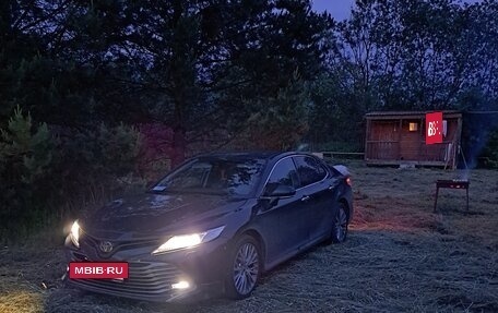 Toyota Camry, 2019 год, 2 850 000 рублей, 5 фотография