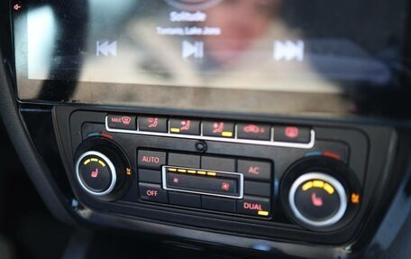 Volkswagen Jetta VI, 2011 год, 650 000 рублей, 3 фотография