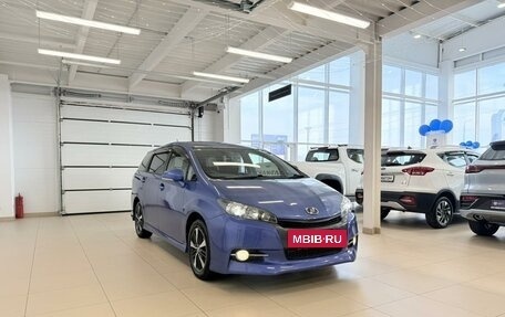 Toyota Wish II, 2013 год, 1 499 000 рублей, 8 фотография