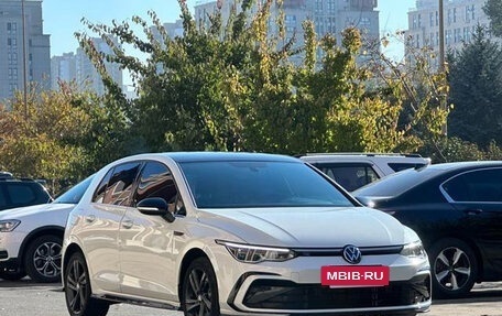 Volkswagen Golf VIII, 2023 год, 1 769 000 рублей, 3 фотография