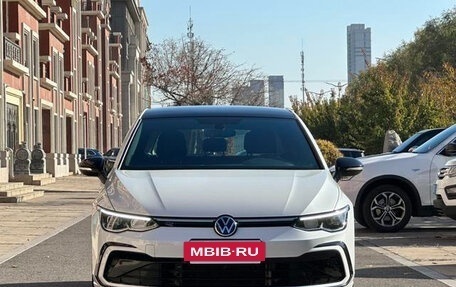Volkswagen Golf VIII, 2023 год, 1 769 000 рублей, 2 фотография
