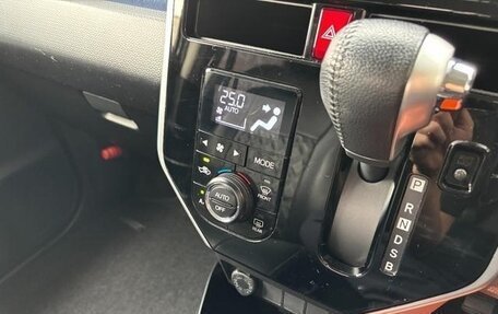 Toyota Roomy I, 2018 год, 600 000 рублей, 9 фотография