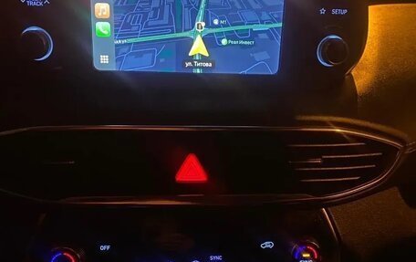 Hyundai Santa Fe IV, 2018 год, 2 430 000 рублей, 9 фотография