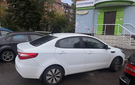 KIA Rio III рестайлинг, 2014 год, 800 000 рублей, 3 фотография