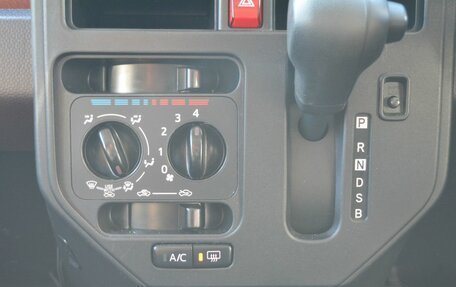 Toyota Tank I, 2019 год, 1 330 000 рублей, 23 фотография