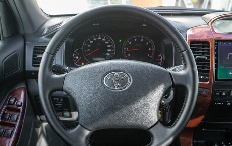 Toyota Land Cruiser Prado 120 рестайлинг, 2005 год, 2 198 000 рублей, 11 фотография