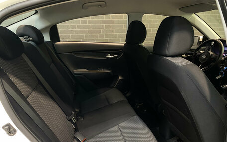 KIA Rio IV, 2017 год, 1 320 000 рублей, 12 фотография