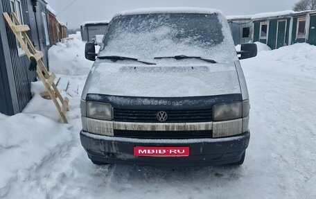 Volkswagen Transporter T4, 1992 год, 385 000 рублей, 1 фотография