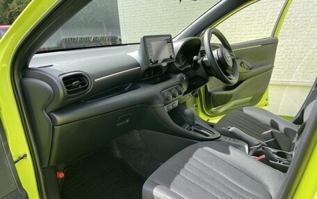 Toyota Yaris, 2020 год, 820 000 рублей, 16 фотография