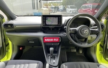 Toyota Yaris, 2020 год, 820 000 рублей, 11 фотография