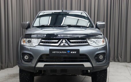 Mitsubishi L200 IV рестайлинг, 2014 год, 1 899 000 рублей, 2 фотография