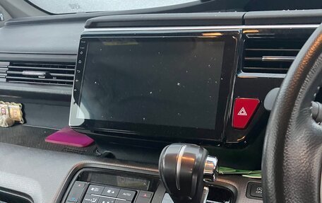 Honda Stepwgn IV, 2017 год, 2 150 000 рублей, 11 фотография