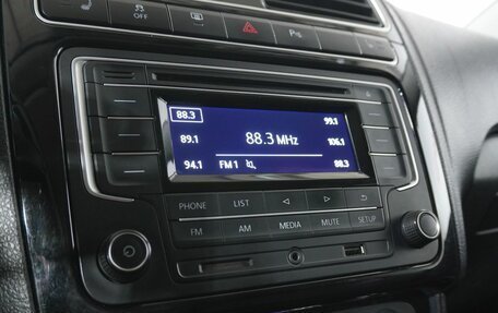 Volkswagen Polo VI (EU Market), 2017 год, 1 198 000 рублей, 13 фотография