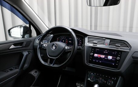 Volkswagen Tiguan II, 2019 год, 2 649 000 рублей, 7 фотография