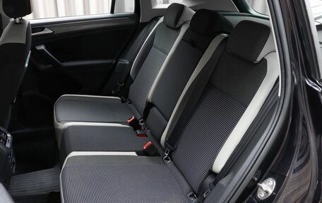 Volkswagen Tiguan II, 2019 год, 2 649 000 рублей, 10 фотография