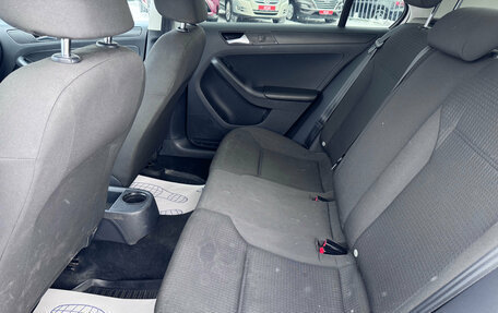 Volkswagen Jetta VI, 2015 год, 980 000 рублей, 11 фотография