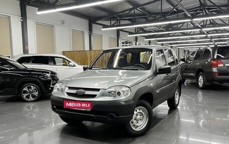 Chevrolet Niva I рестайлинг, 2012 год, 595 000 рублей, 1 фотография