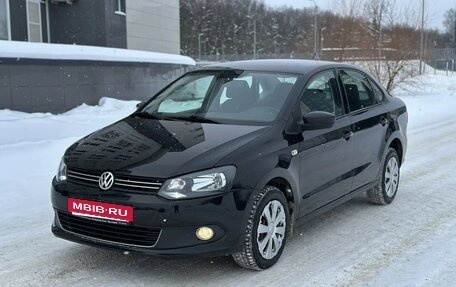 Volkswagen Polo VI (EU Market), 2012 год, 850 000 рублей, 1 фотография