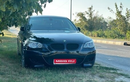 BMW 5 серия, 2003 год, 930 000 рублей, 1 фотография