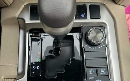 Toyota Land Cruiser 200, 2021 год, 8 500 000 рублей, 8 фотография