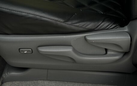 Toyota Land Cruiser Prado 150 рестайлинг 2, 2012 год, 2 650 000 рублей, 13 фотография