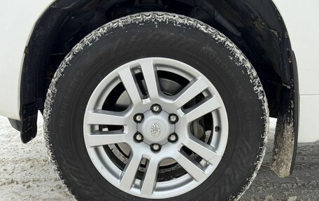 Toyota Land Cruiser Prado 150 рестайлинг 2, 2012 год, 2 650 000 рублей, 8 фотография