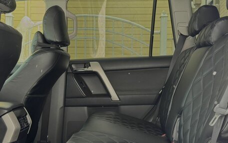 Toyota Land Cruiser Prado 150 рестайлинг 2, 2012 год, 2 650 000 рублей, 31 фотография